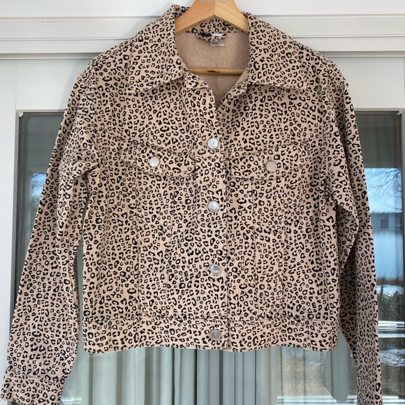 H&M Jackets & Blazers - NWOT Leopard Print Women's Jacket